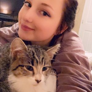 Meet your Posher, Olivia